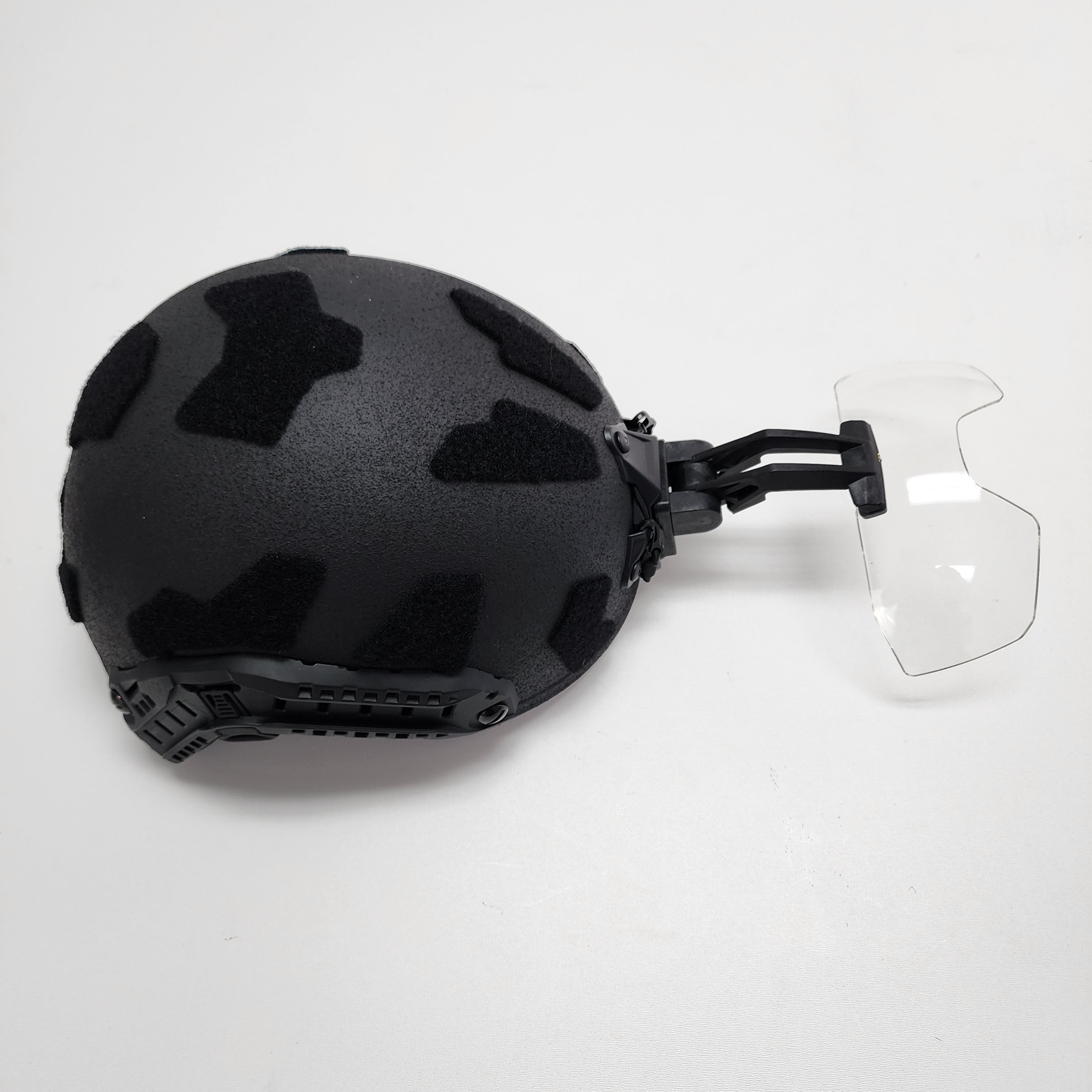 Helmet visor mounted